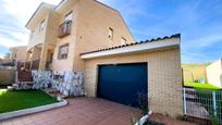 Exterior view of Single-family semi-detached for sale in  Toledo Capital  with Air Conditioner