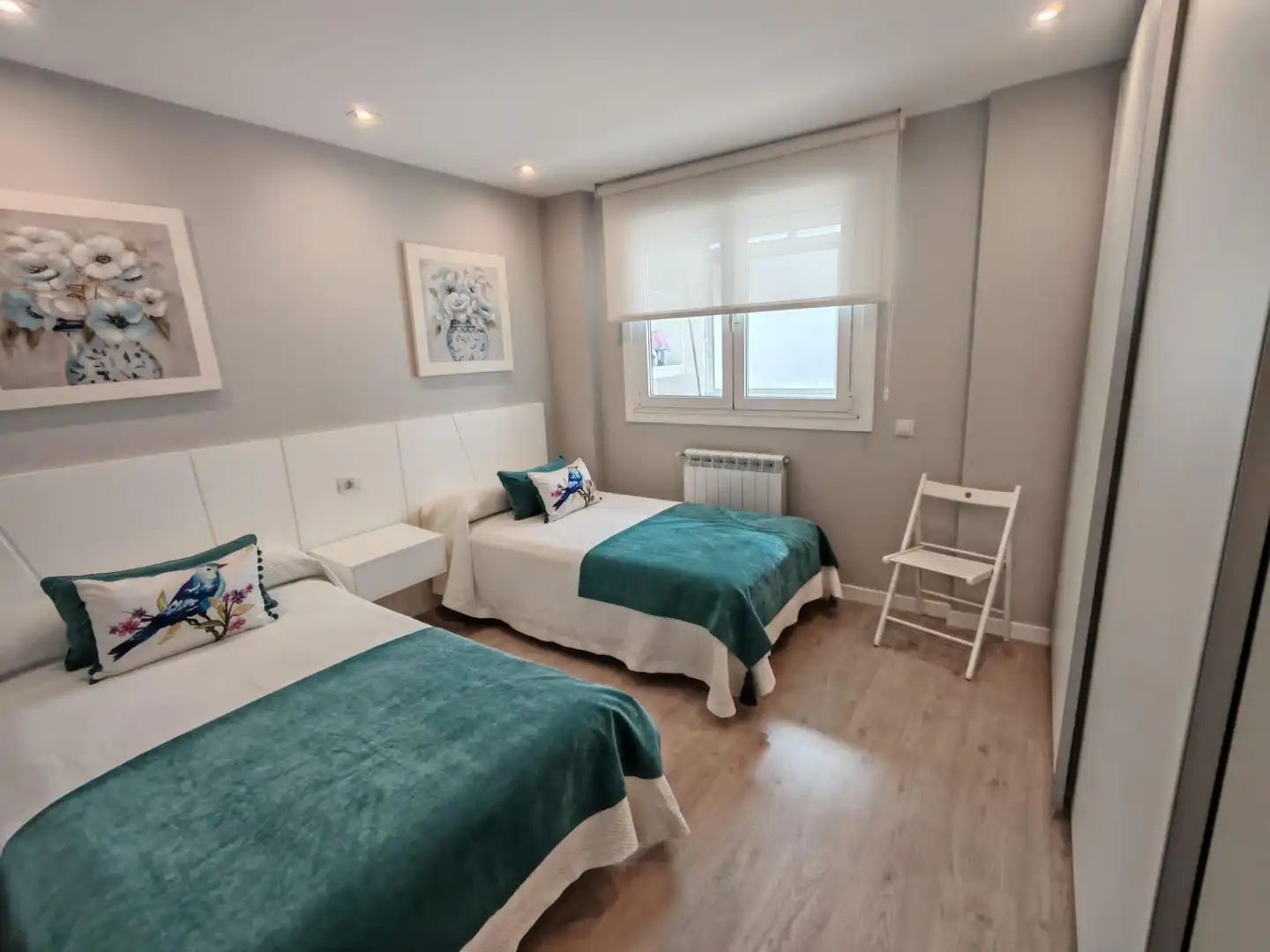 Bedroom of Flat for rent in Vigo   with Heating, Terrace and Storage room