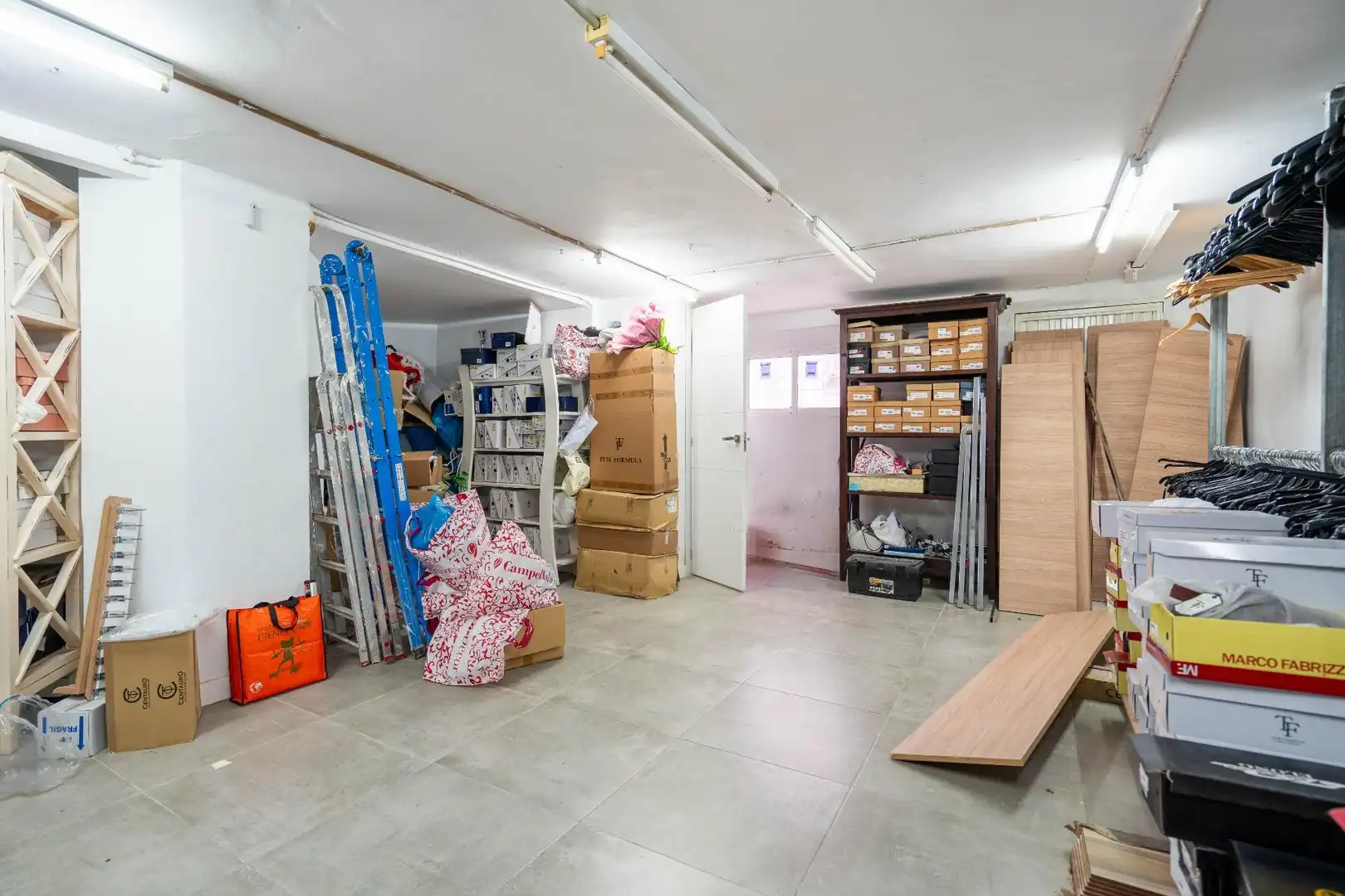 Business premises for sale in Calle Calle Reyes Católicos 12, imagen 16