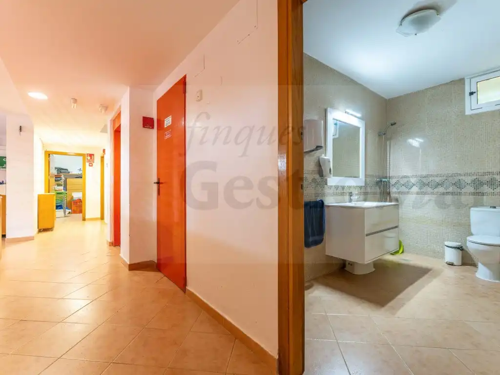 Commercial properties for sale in Cambrils