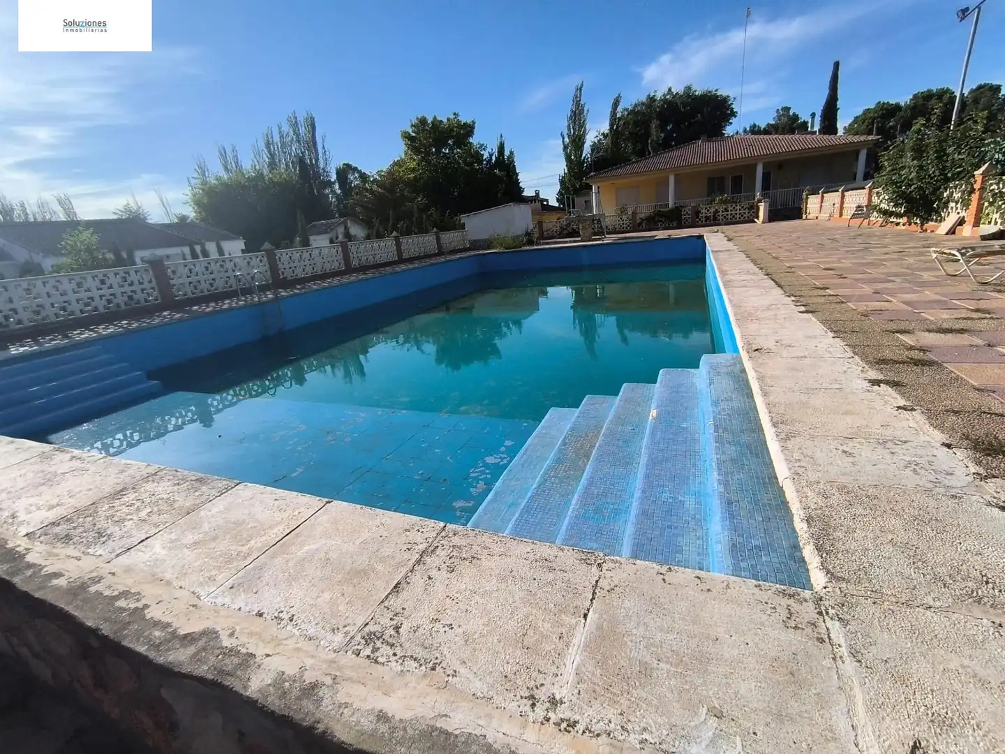 Piscina de Casa o xalet en venda en Albacete amb Aire condicionat, Calefacció i Jardí privat