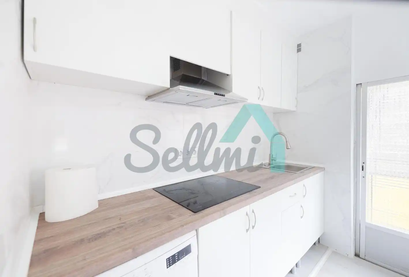 Küche von Wohnung zum Verkauf in Aller mit Terrasse