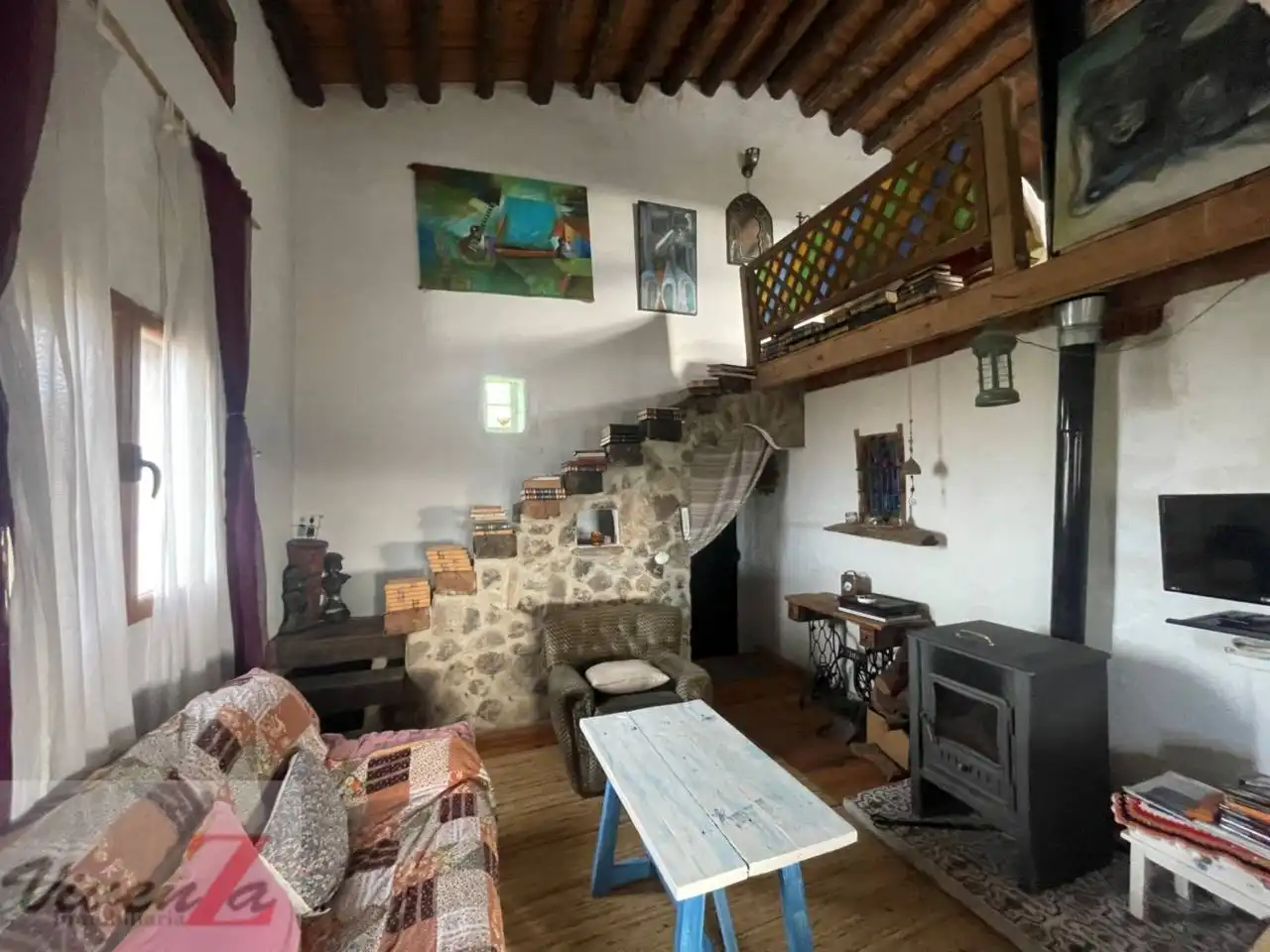 Sala de estar de Casa o chalet en venta en Coreses con Calefacción y Jardín privado
