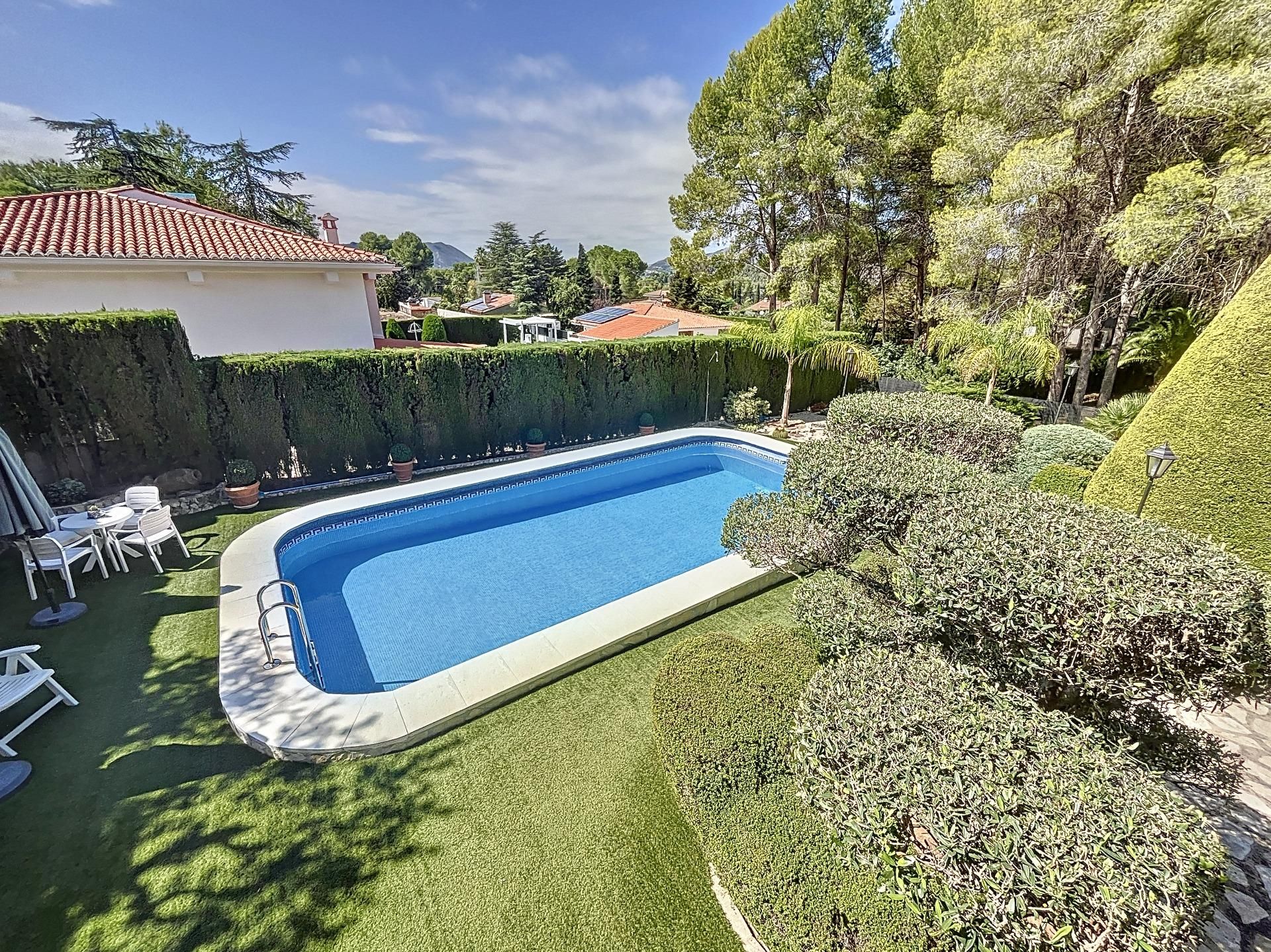 Piscina de Casa o xalet en venda en Genovés amb Aire condicionat, Calefacció i Jardí privat