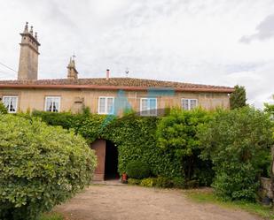 Vista exterior de Finca rústica en venda en Barbadás amb Calefacció, Jardí privat i Piscina