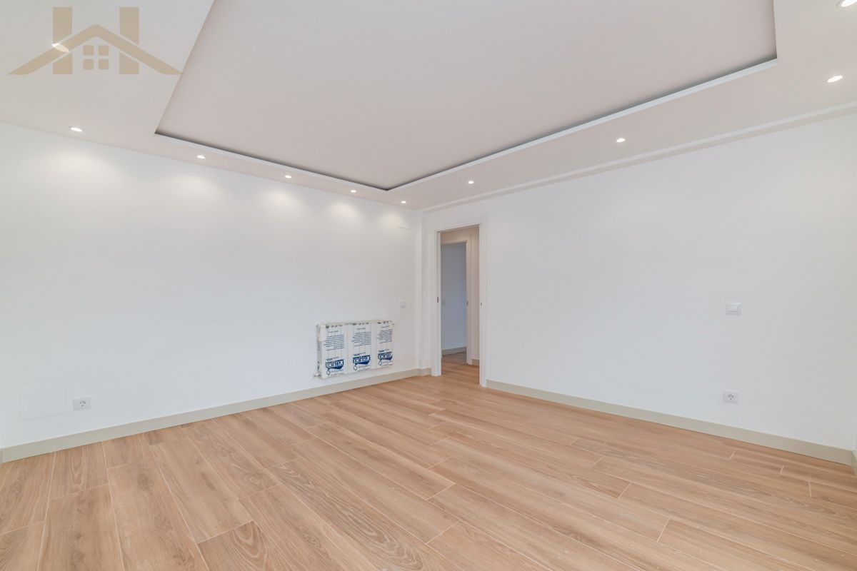 Flat for sale in Móstoles  with Terrace, Storage room and Balcony