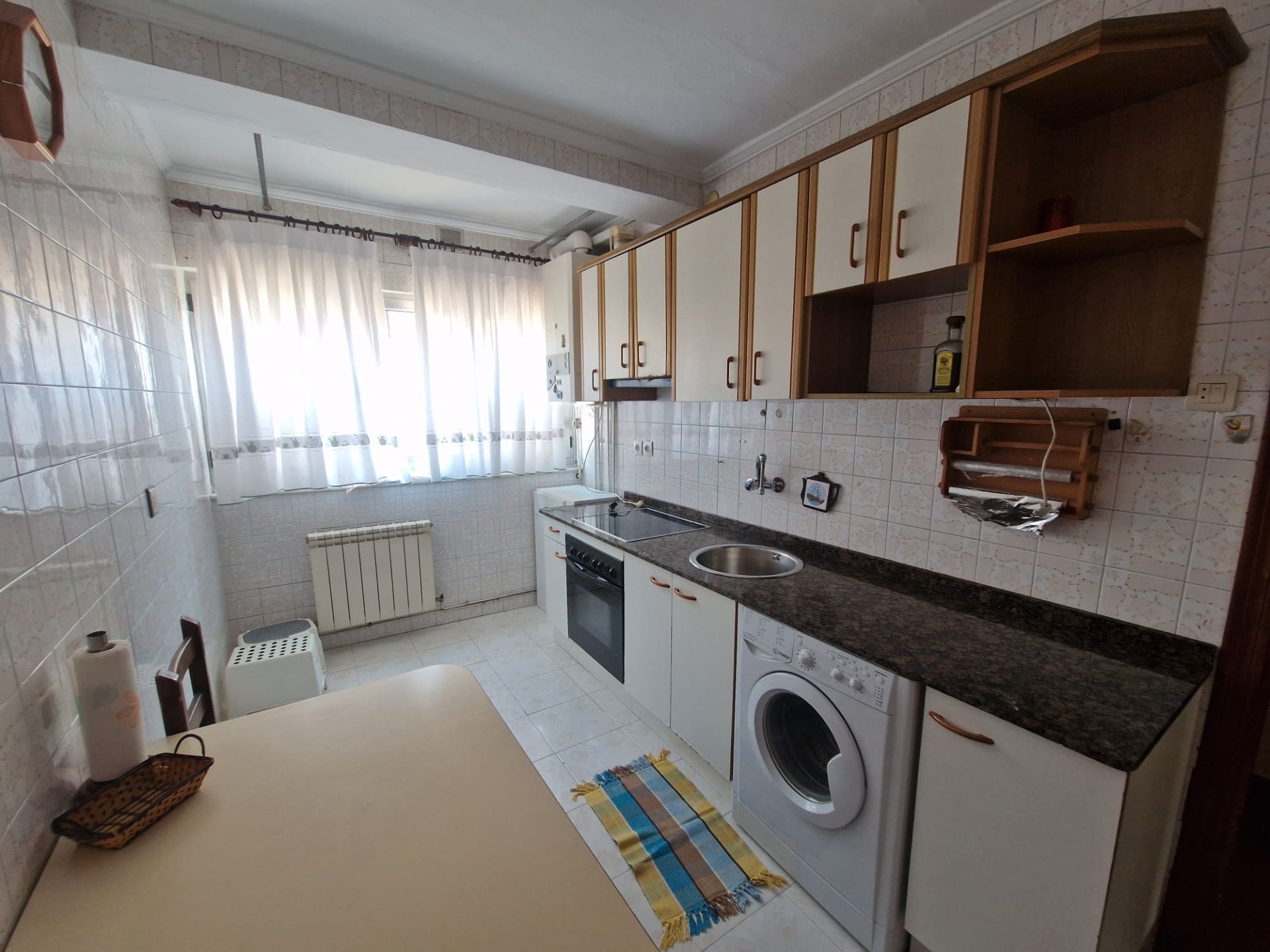 Cocina de Piso en venta en Avilés con Calefacción y Balcón
