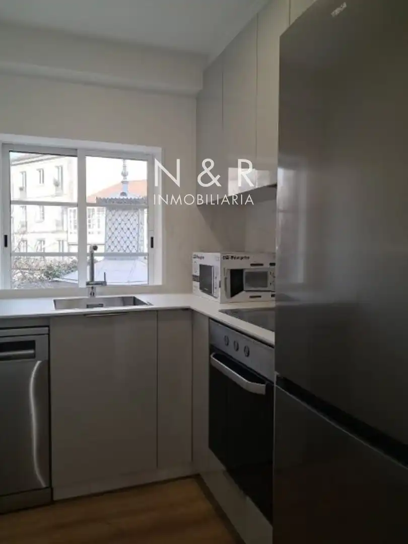 Kitchen of Flat for rent in Santiago de Compostela 