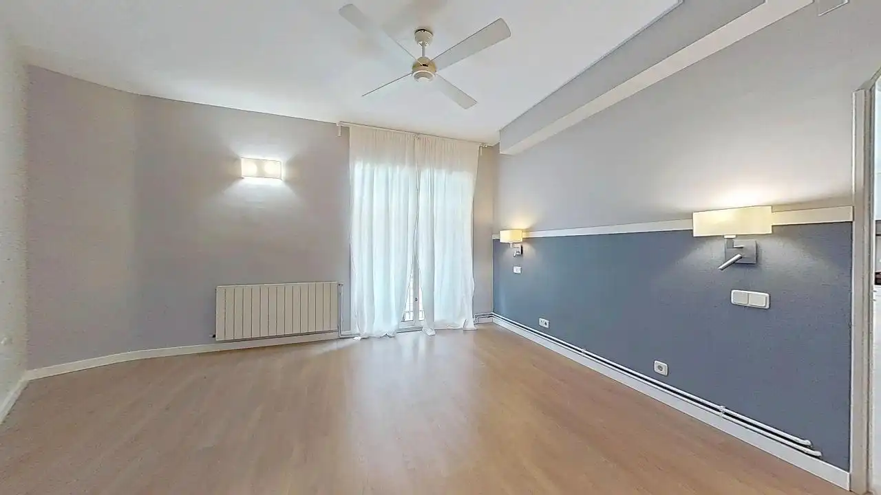 Habitación de Piso en venta en Barcelona con Aire acondicionado, Calefacción y Amueblado