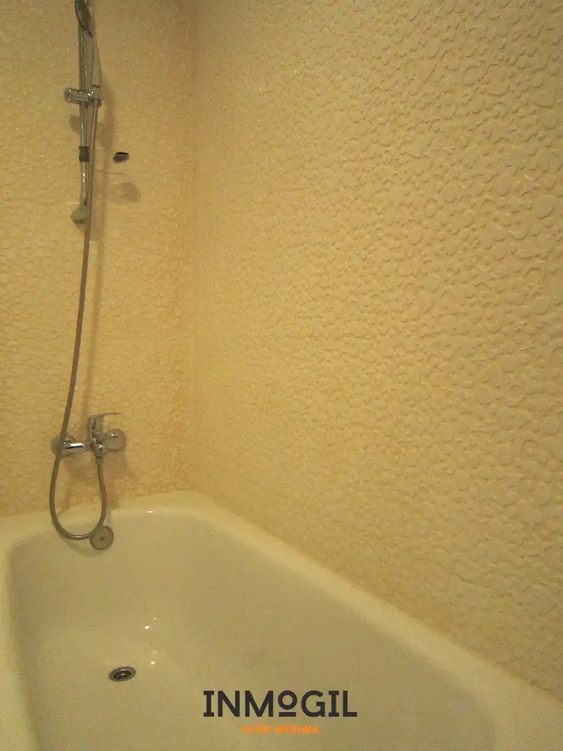 Badezimmer von Wohnung zum Verkauf in Navacerrada mit Heizung, Terrasse und Ofen