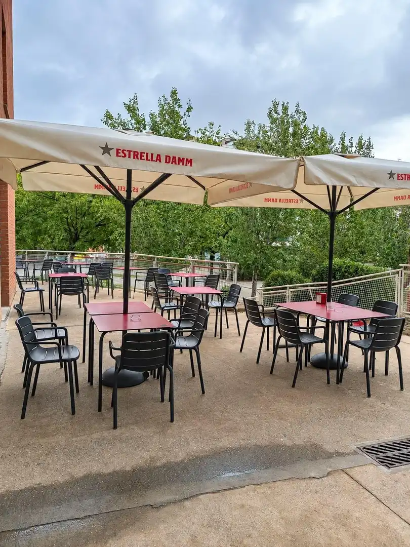 Local comercial en traspàs a Sant Andreu de la Barca