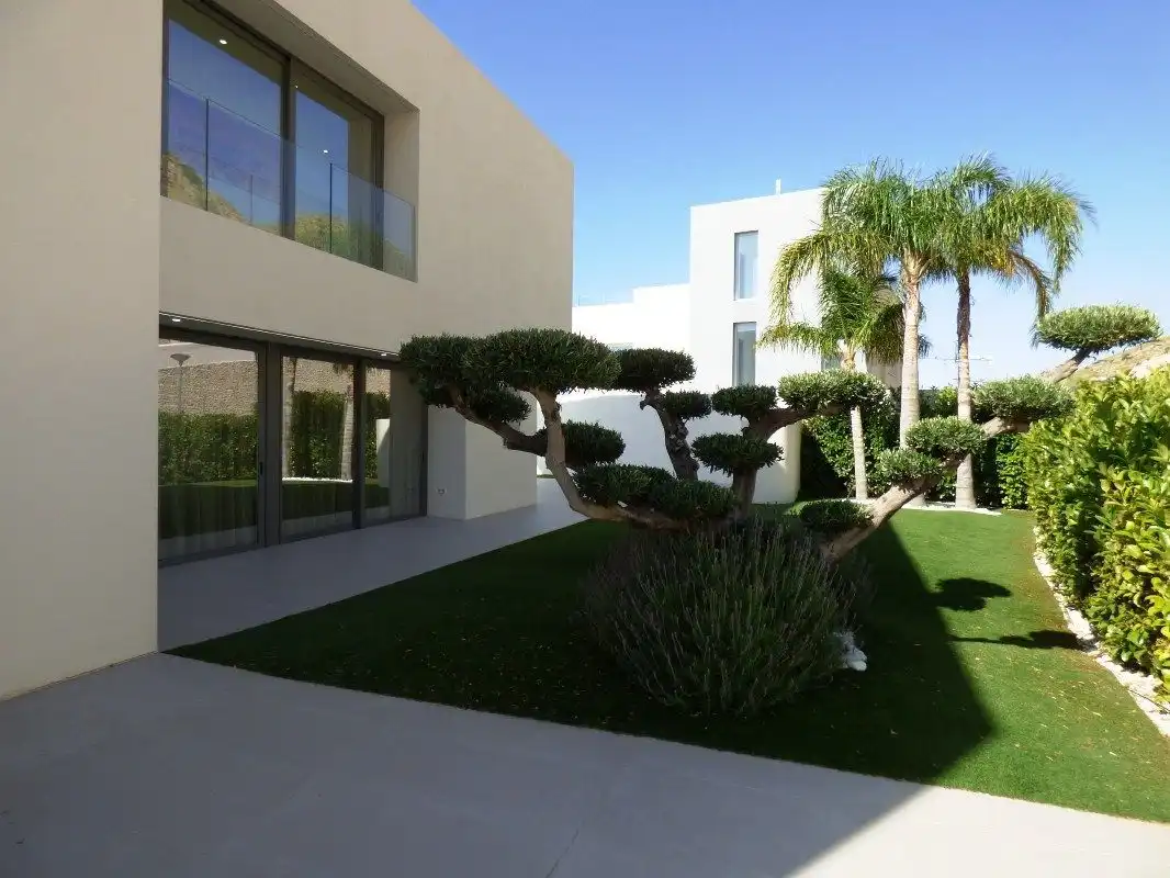 Villa con piscina in vendita a Golf Bahía, imagen 34