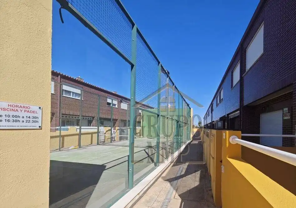 Reihenhaus zum Verkauf in Camí Catalans, imagen 2
