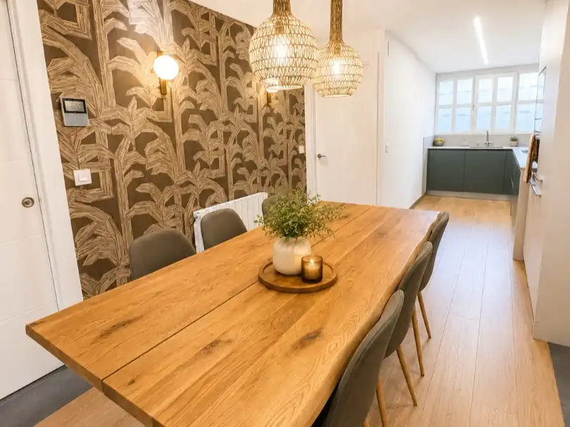 Comedor de Piso en venta en Getxo  con Terraza y Balcón