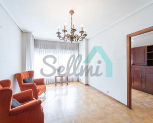 Living room of Flat for sale in Oviedo   with Heating, Parquet flooring and Terrace