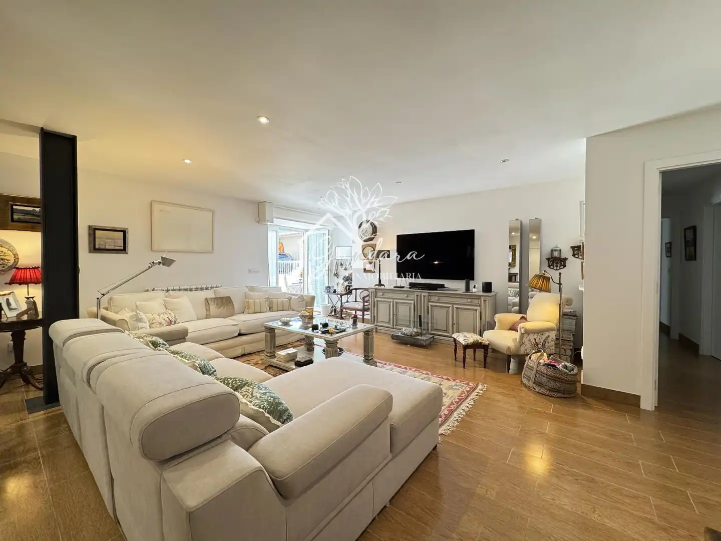 Wohnzimmer von Wohnung zum Verkauf in Ares mit Heizung, Terrasse und Ofen