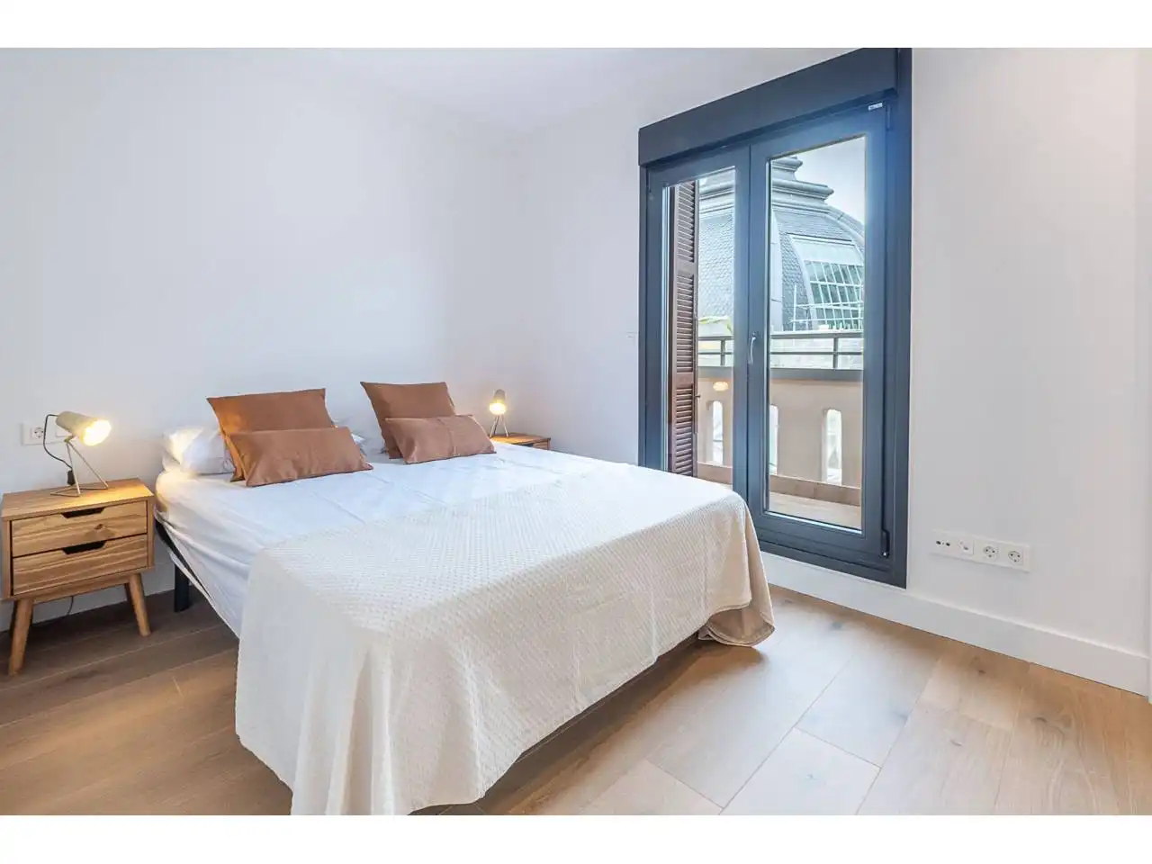 Habitación de Piso en venta en Donostia - San Sebastián  con Calefacción, Terraza y Trastero