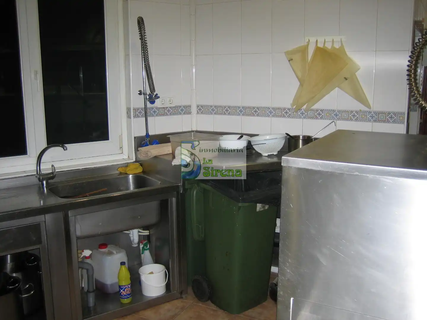 Kitchen of Commercial properties for sale in Castro-Urdiales  with Air Conditioner, Heating and Terrace