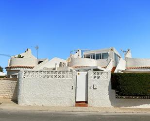 Exterior view of Single-family semi-detached for sale in El Campello  with Air Conditioner and Terrace