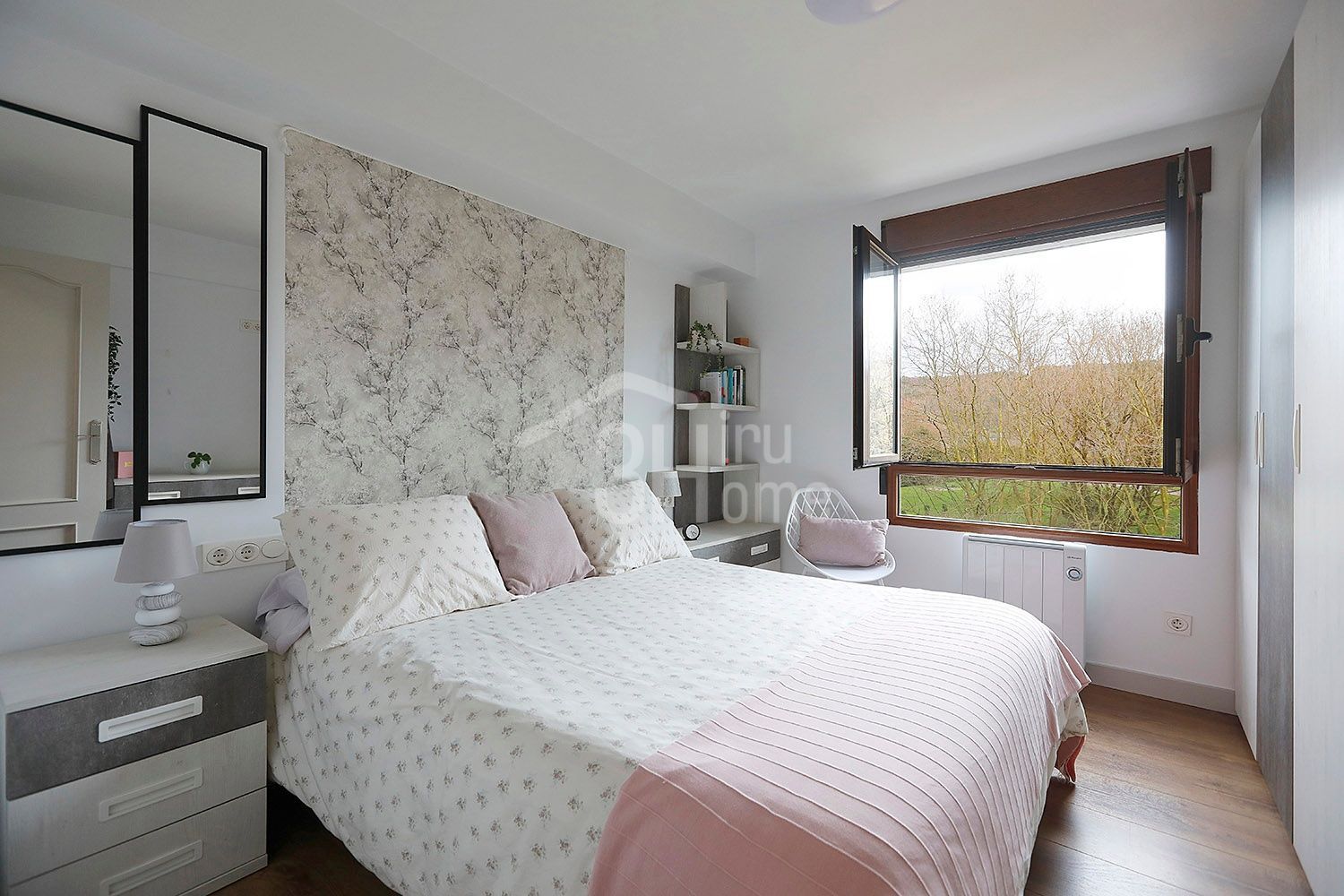 Bedroom of Flat for sale in Errenteria  with Heating and Terrace