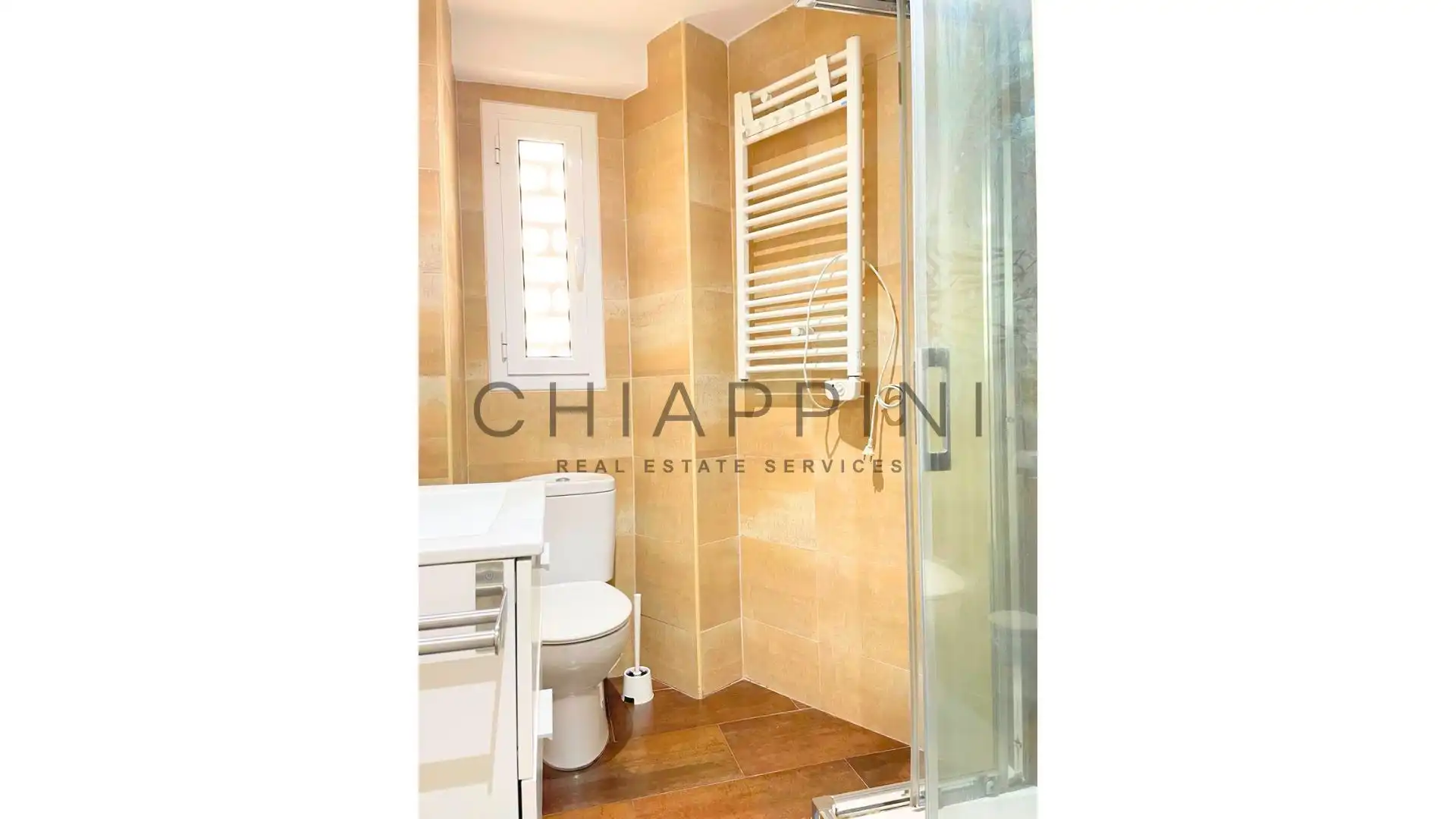 Baño de Apartamento en venta en Castell d'Aro, Platja d'Aro i s'Agaró con Aire acondicionado, Calefacción y Terraza