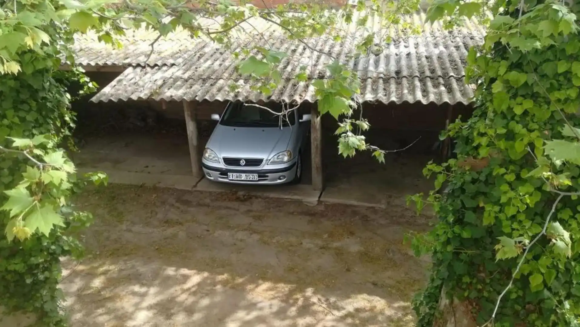 Garatge en venda a Carrer Carrer del Forn Baix, Castelló d'Empúries