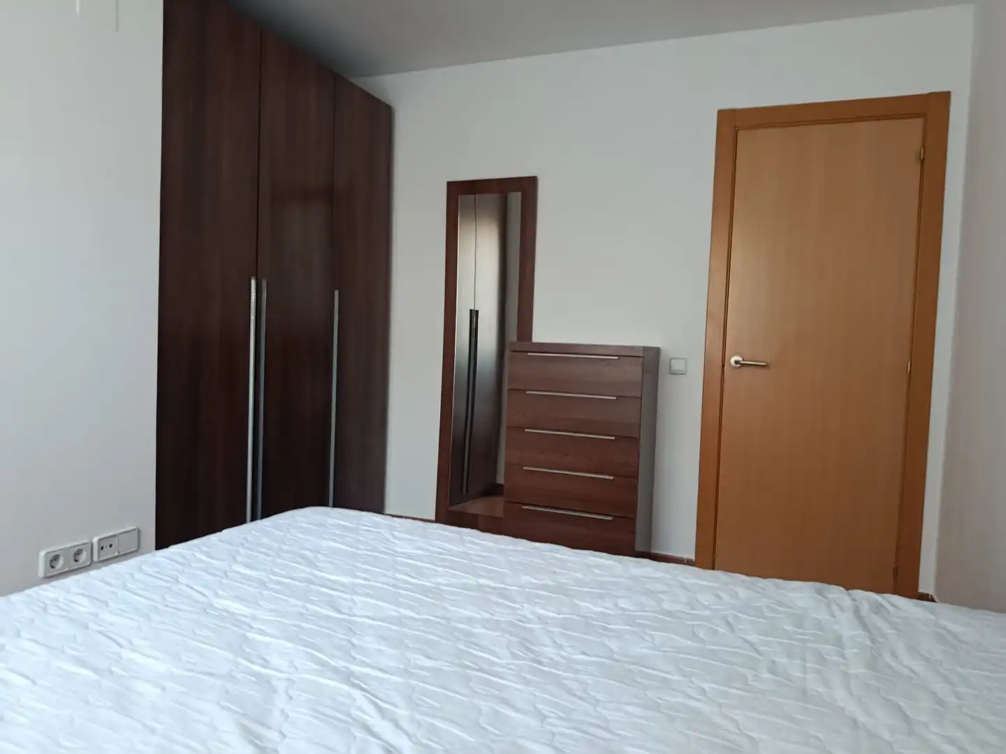 Habitación de Piso de alquiler en Zaragoza con Calefacción, Terraza y Amueblado