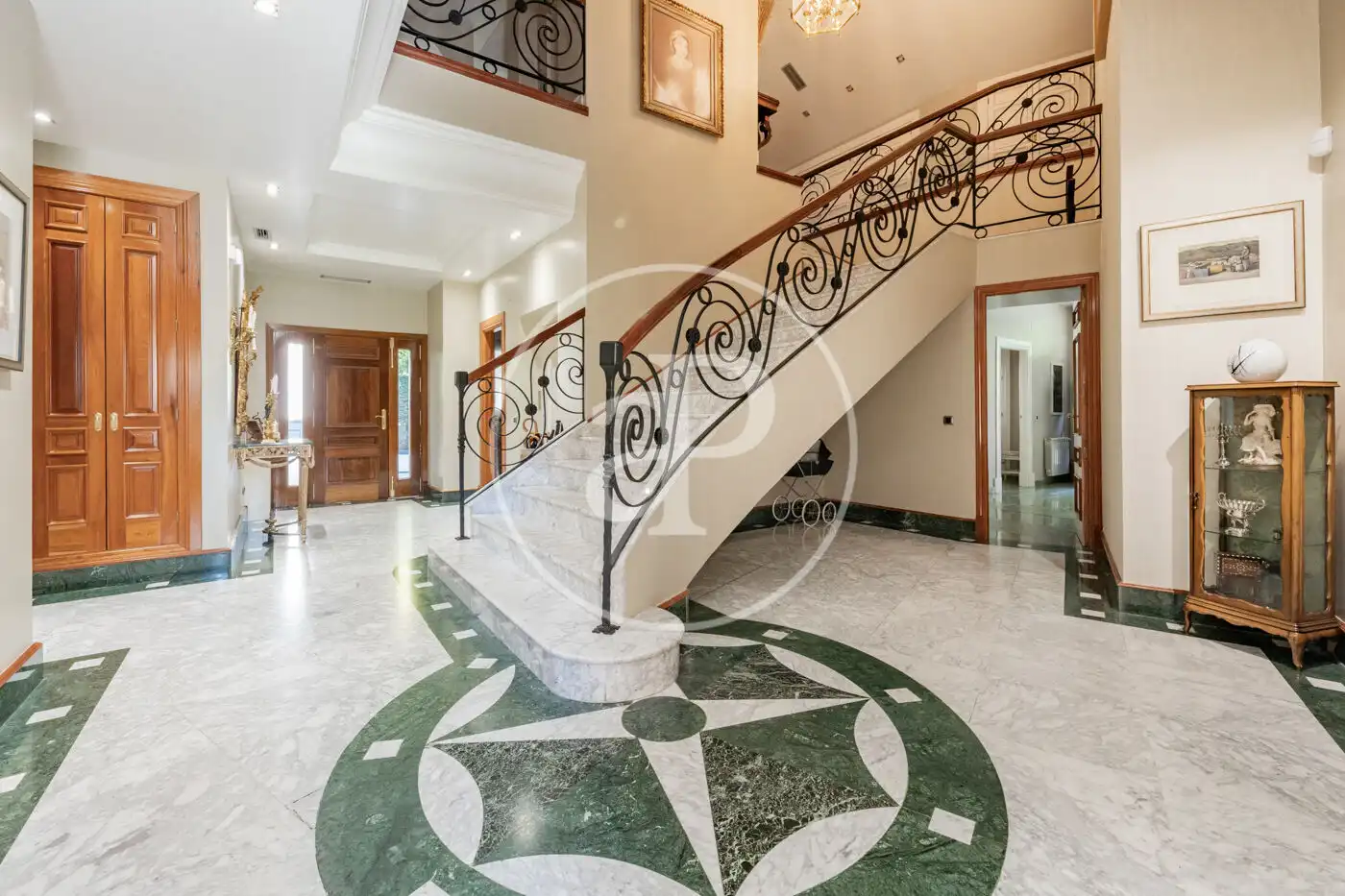 Houses for sale in Madrid  with Air Conditioner, Heating and Private garden