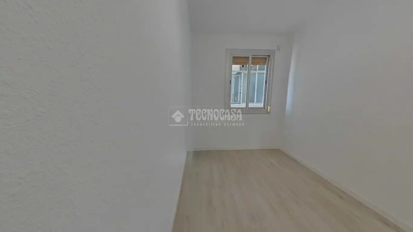 Habitación de Piso en venta en Cornellà de Llobregat