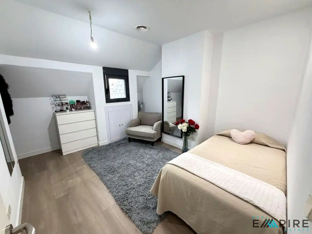Habitación de Piso en venta en El Viso de San Juan con Aire acondicionado, Calefacción y Amueblado