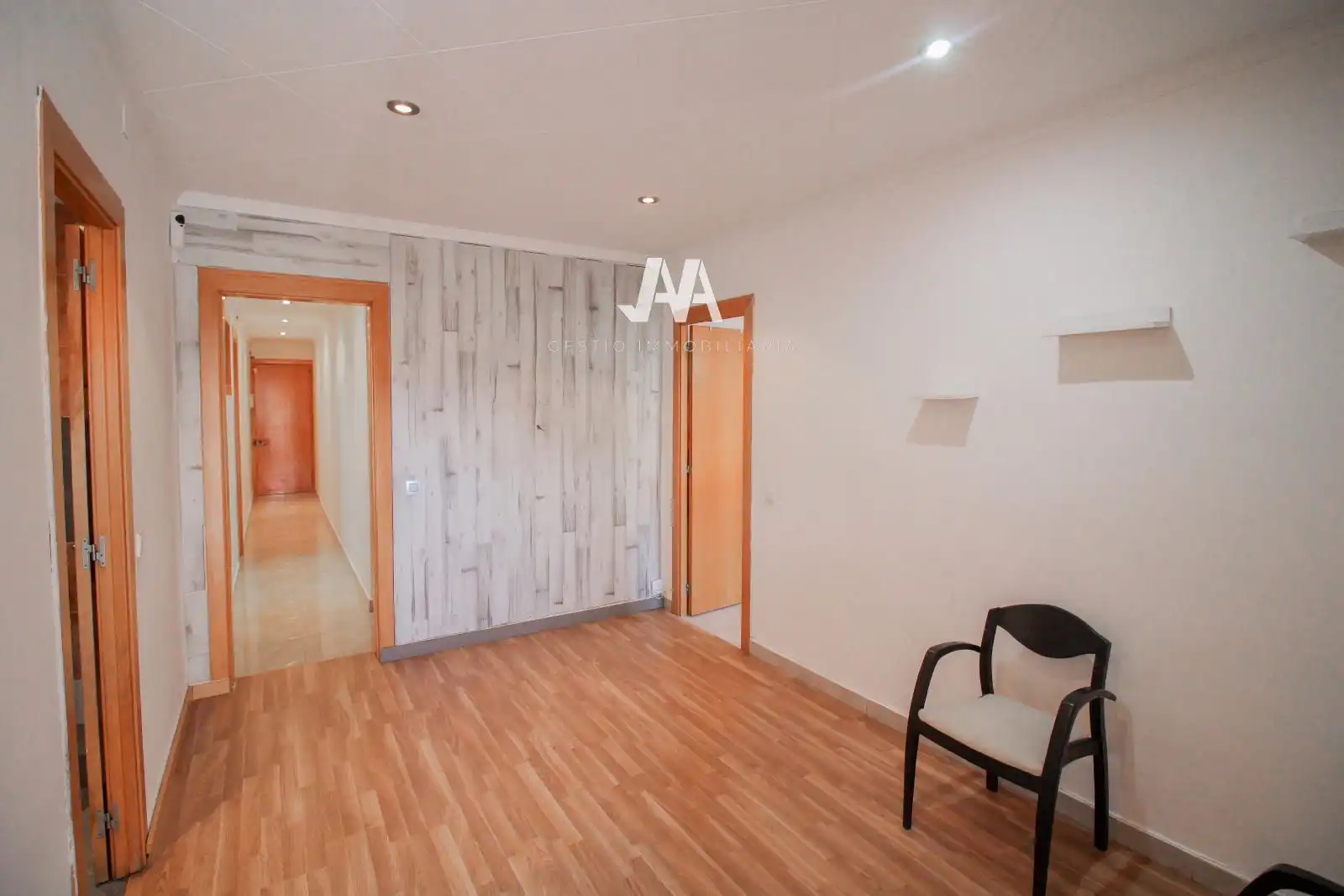 Pis en venda en Igualada amb Parquet, Terrassa i Balcó