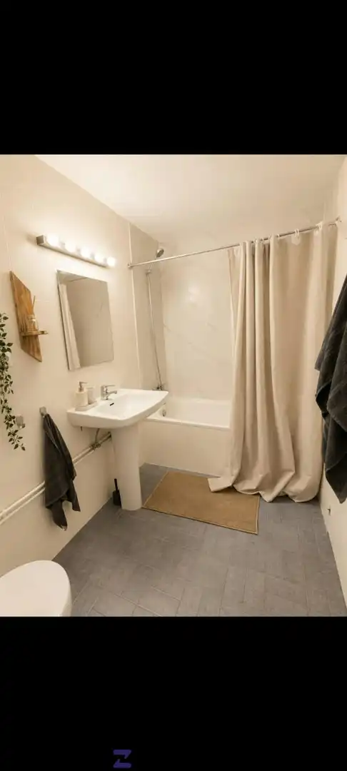 Bathroom of Flat for rent in Castellón de la Plana / Castelló de la Plana  with Furnished, Oven and Washing machine