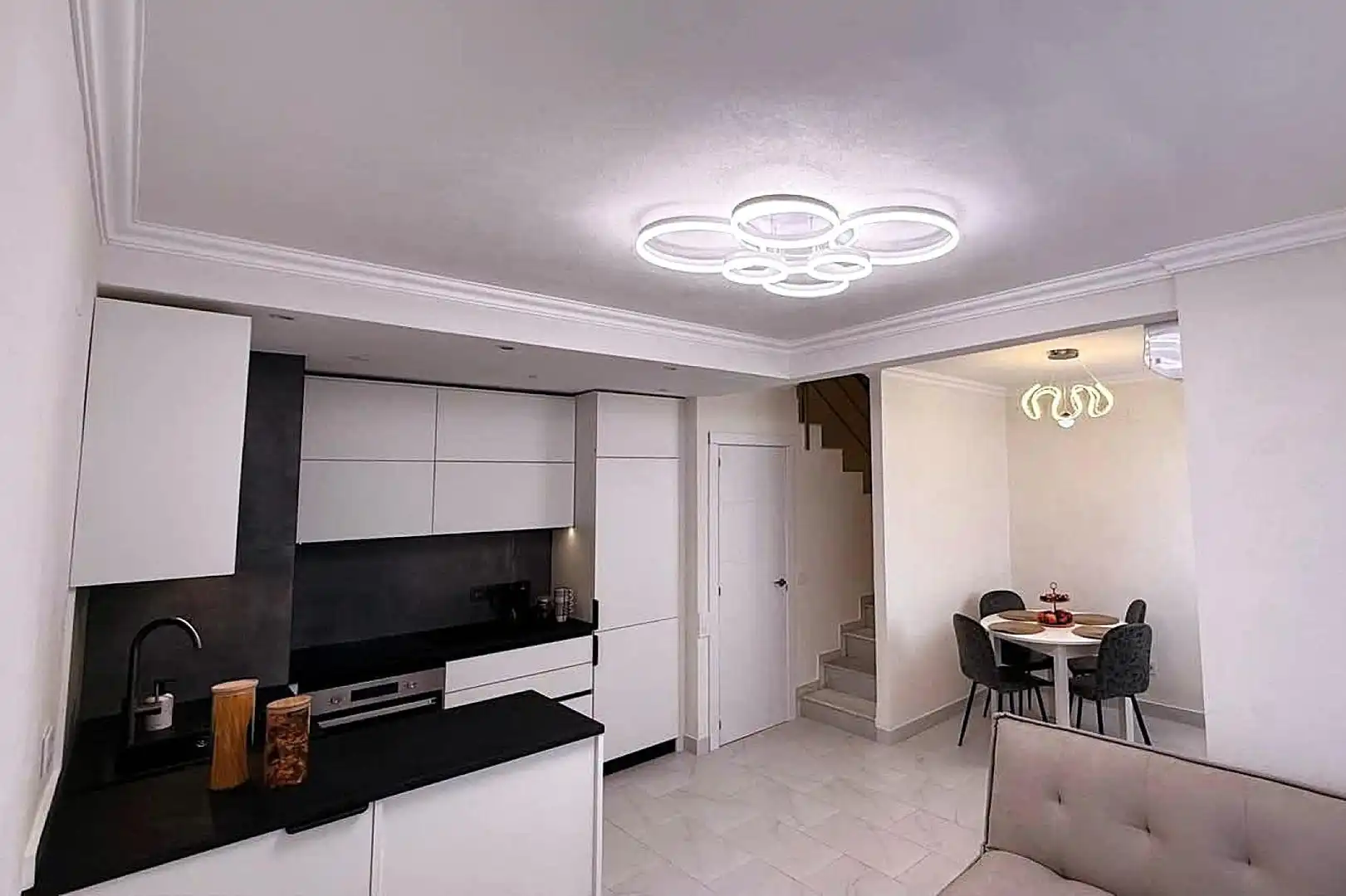 Adosado con terraza en venta en Calle C. Luxemburgo 4, imagen 6