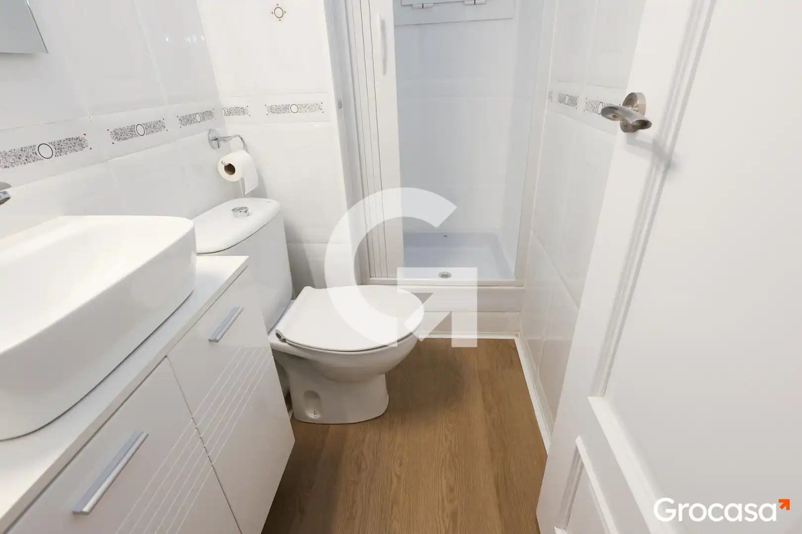 Baño de Piso en venta en L'Hospitalet de Llobregat con Aire acondicionado, Calefacción y Horno