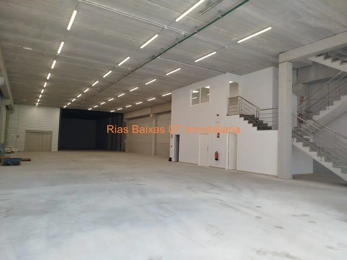 Nave industrielle à louer à Mos, imagen 10