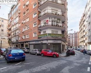 Vista exterior de Local en venda en  Granada Capital