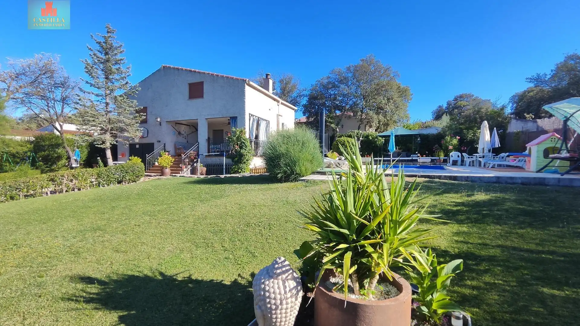 Jardí de Casa o xalet en venda en Peñalba de Ávila amb Calefacció, Jardí privat i Traster