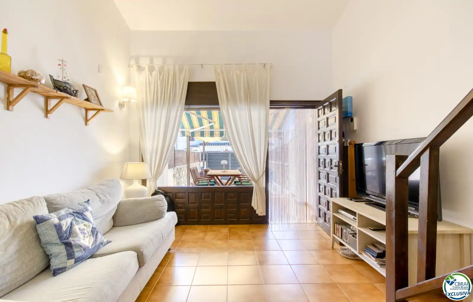 Sala d'estar de Casa o xalet en venda en Garrigàs amb Terrassa i Moblat