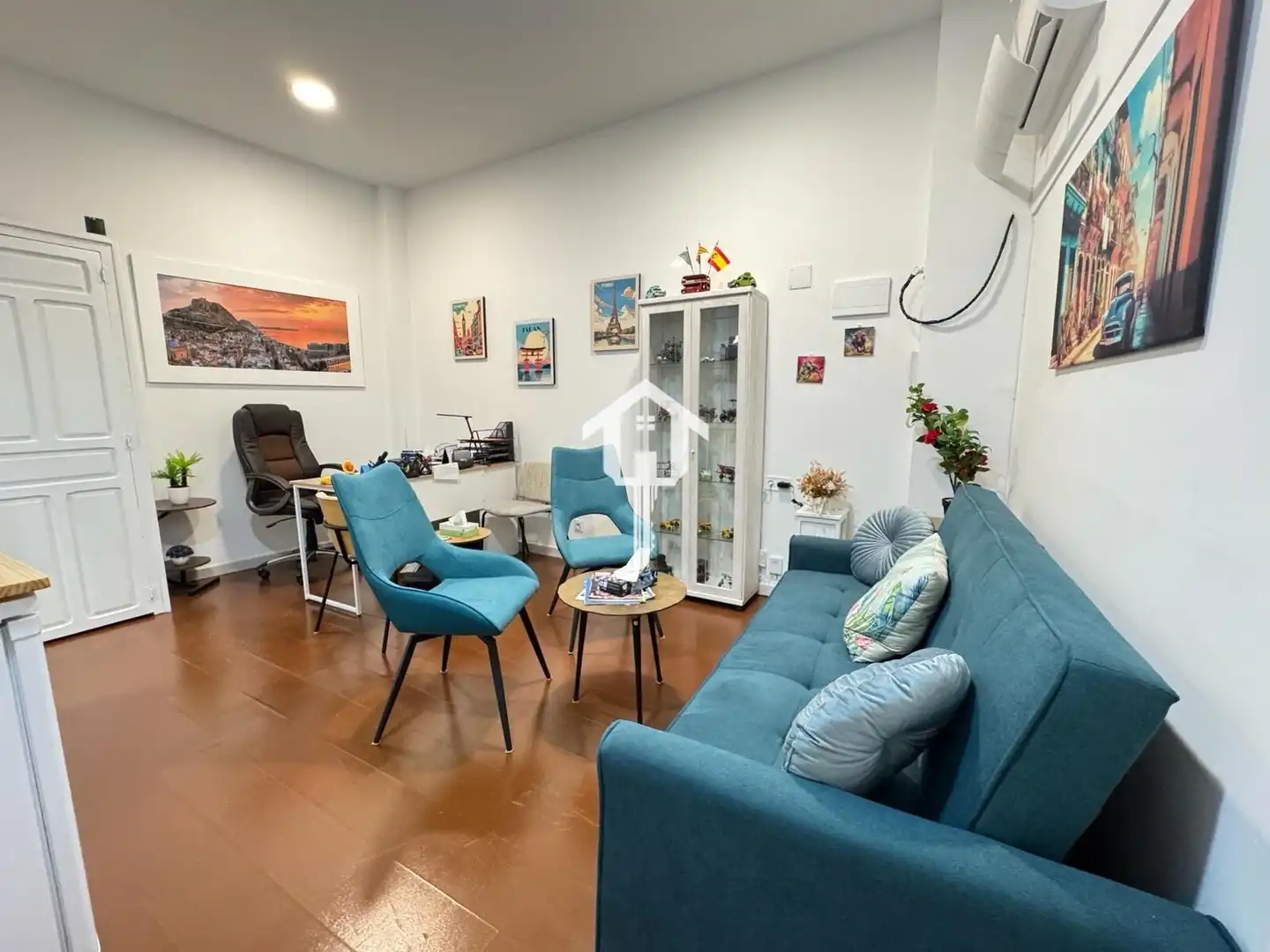Sala d'estar de Estudi en venda en Alicante / Alacant amb Aire condicionat i Moblat