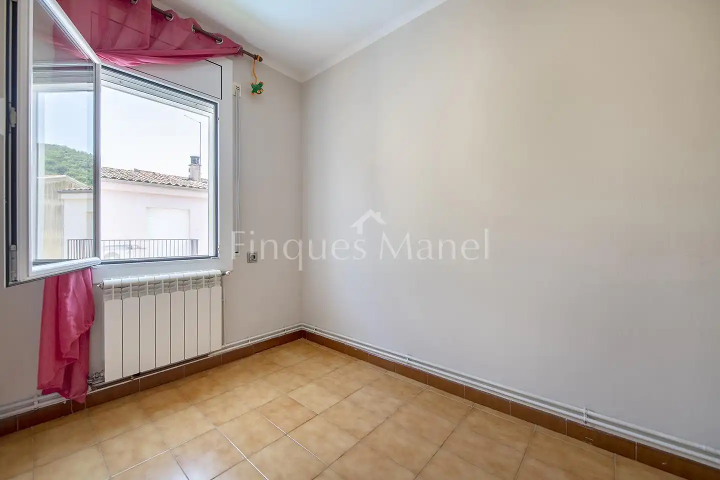 Bedroom of Houses for sale in Bescanó, Girona