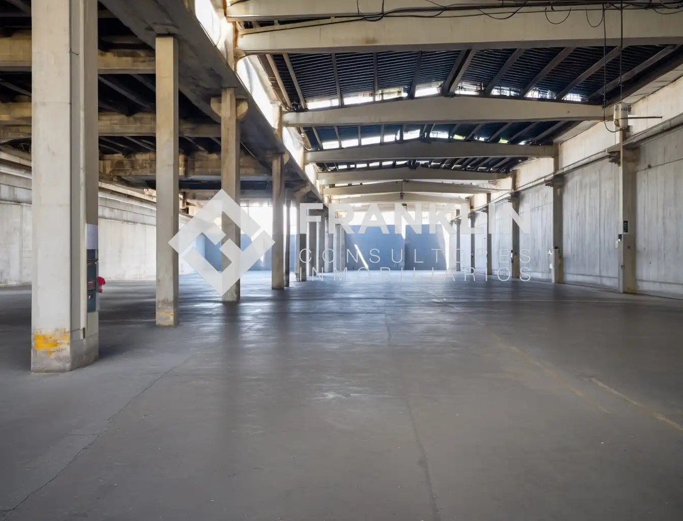 Vista exterior de Nave industrial de alquiler en Granollers
