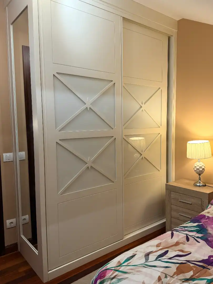 Habitación de Dúplex en venta en Torrelavega  con Calefacción, Parquet y Trastero