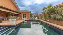 Swimming pool of House or chalet for sale in Sant Quirze del Vallès  with Air Conditioner, Heating and Private garden