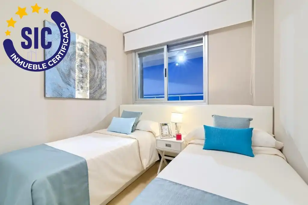 Dormitori de Apartament en venda en Oropesa del Mar / Orpesa amb Calefacció, Terrassa i Moblat