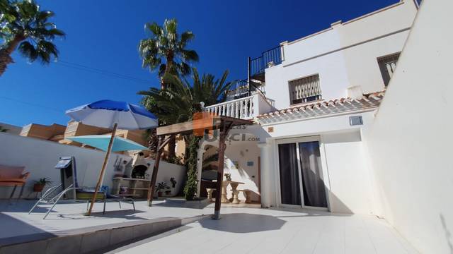 Casa-chalet en Venta en San Juan de los Terreros
