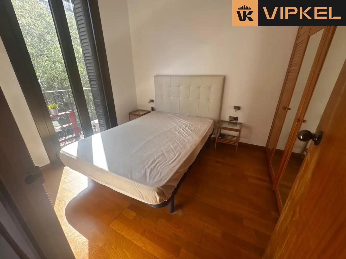 Appartamento con terrazza in vendita a Carrer de Villarroel, imagen 7