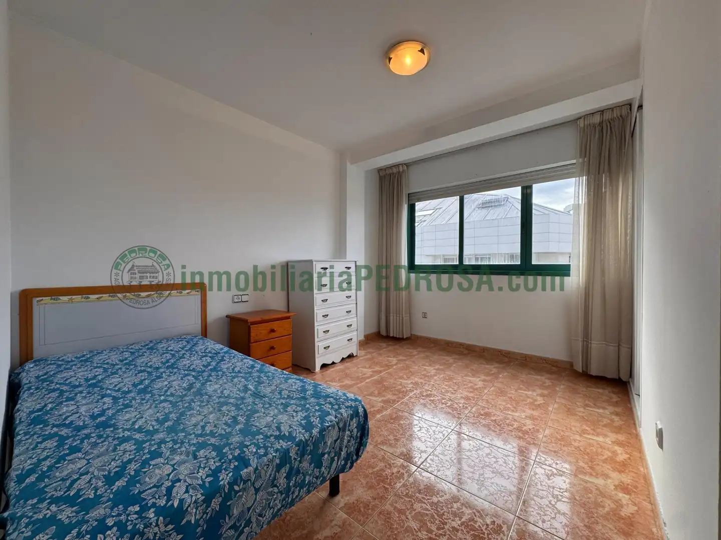 Schlafzimmer von Wohnungen zum Verkauf in Pontevedra Capital  mit Heizung und Möbliert