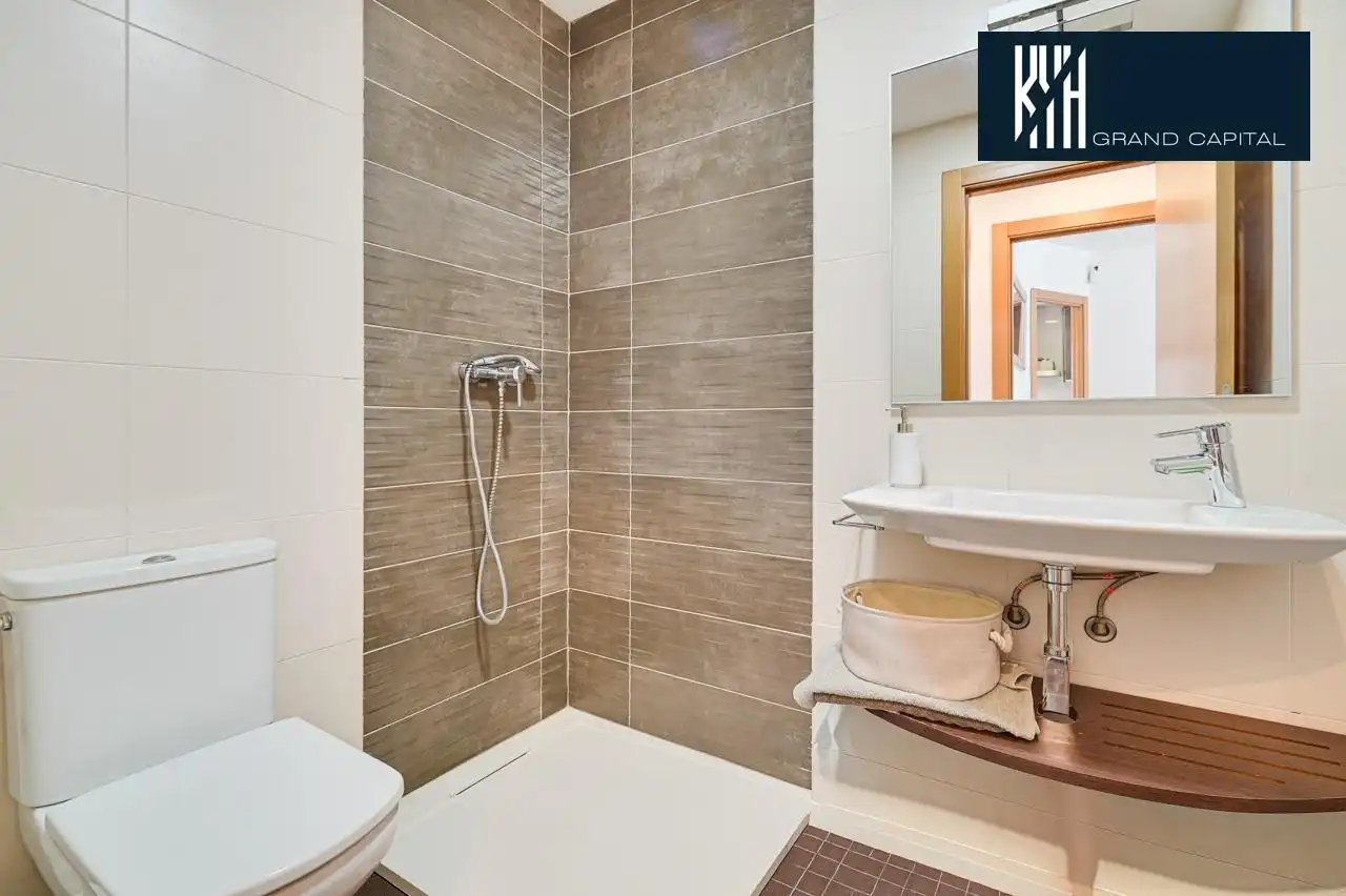Bathroom of Flat for sale in Malgrat de Mar  with Air Conditioner, Heating and Balcony