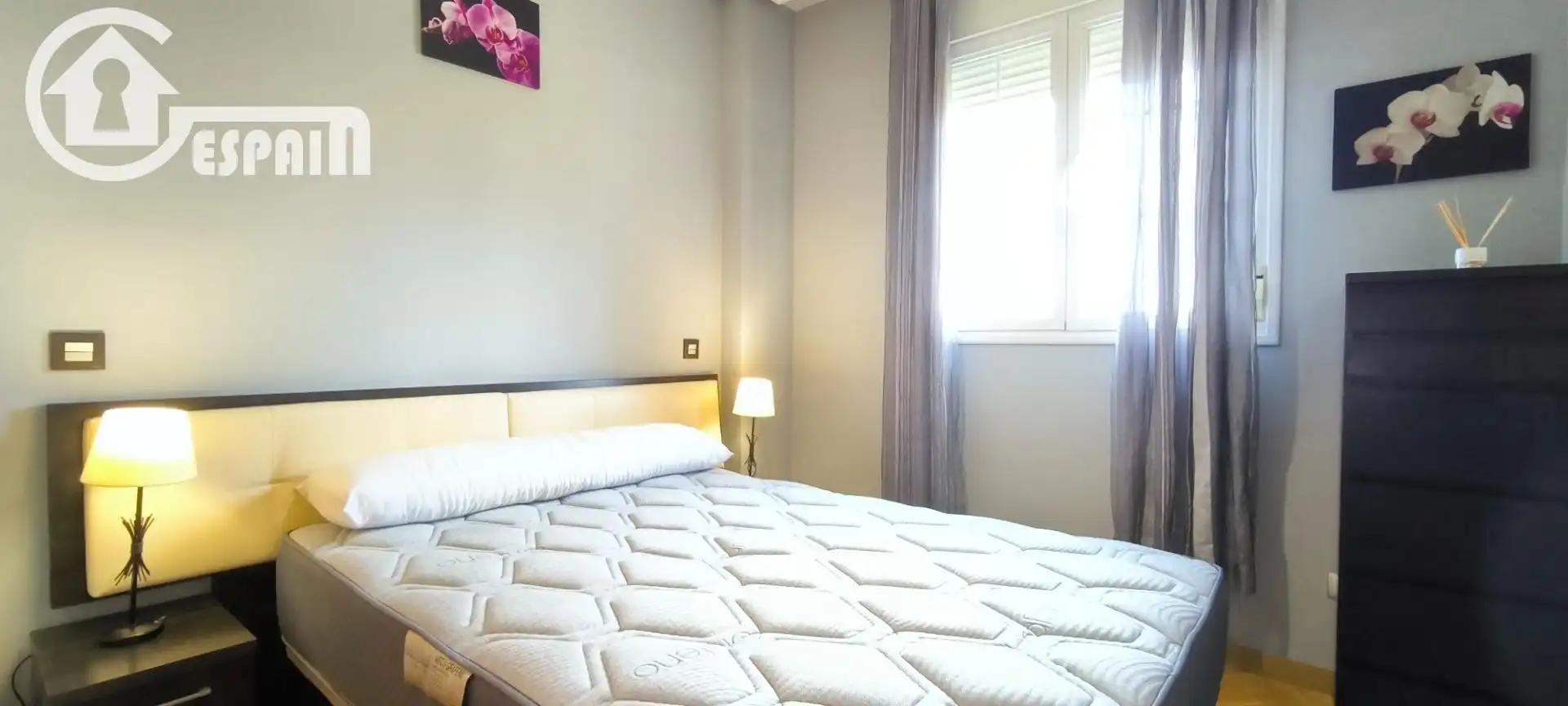 Bedroom of Flat for sale in Madrid  with Air Conditioner, Heating and Private garden