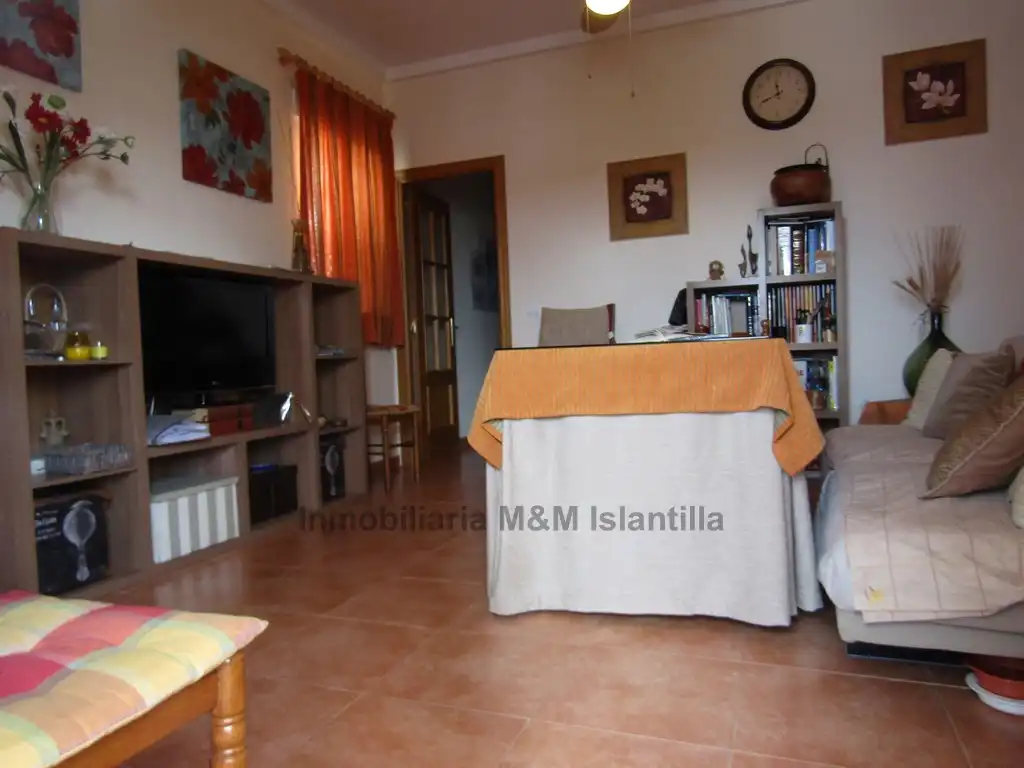 Sala de estar de Piso en venta en Isla Cristina con Aire acondicionado, Terraza y Amueblado